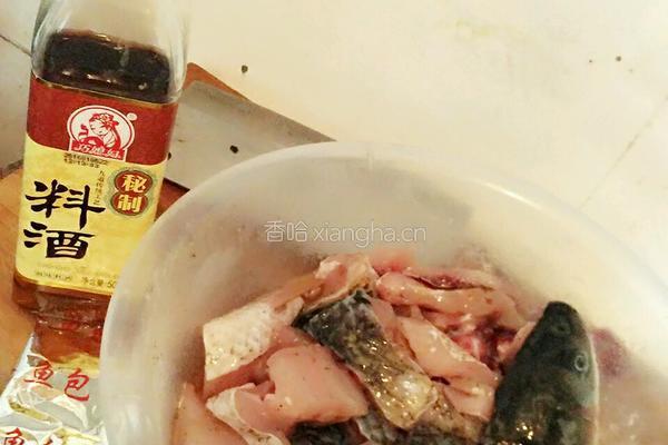 酸菜鱼的做法图解2