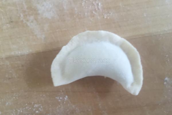 花边饺子的做法图解7