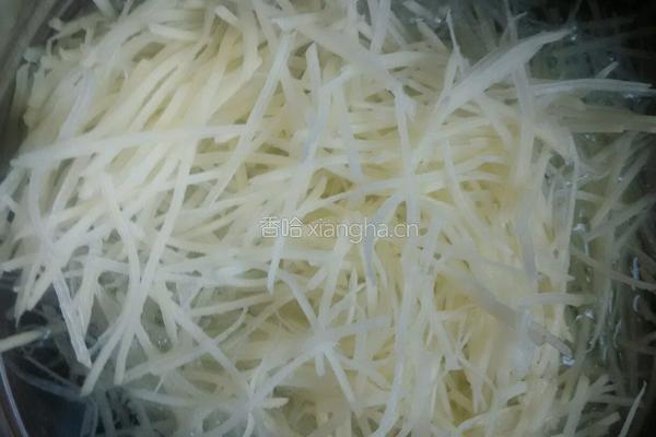 彩椒土豆丝的做法图解2