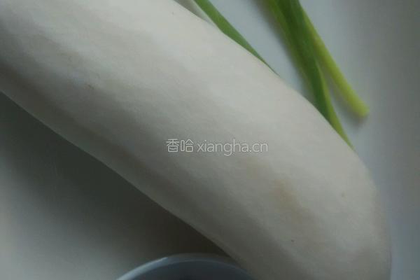 清蒸白萝卜的做法图解1