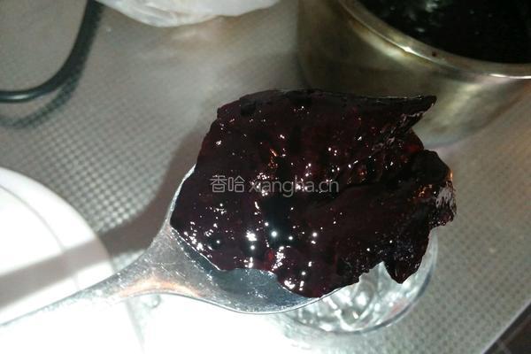 蓝莓蜂蜜饮的做法图解2