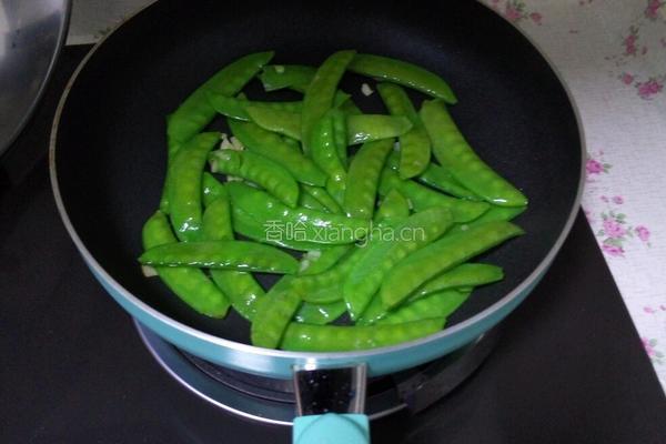 牛柳炒荷兰豆的做法图解4