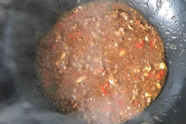 《肉沫茄子》的做法图解5