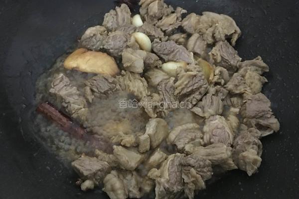 炖牛腩的做法图解6