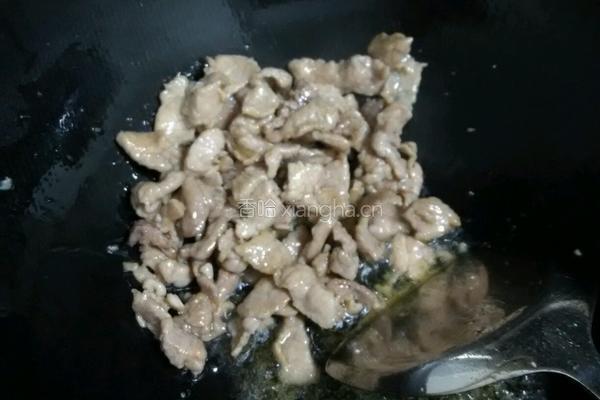 肉片炒口蘑的做法图解4