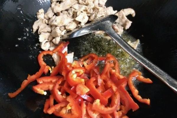 肉片炒口蘑的做法图解5