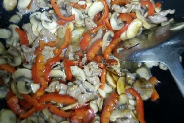 肉片炒口蘑的做法图解9