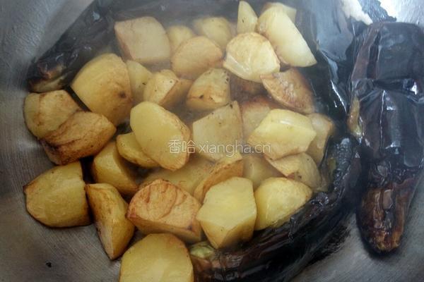 东北扒茄子土豆的做法图解10