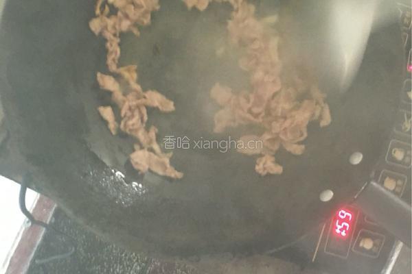 五彩缤纷，洋葱青椒肉丝的做法图解4