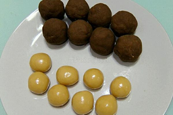 广式莲蓉月饼的做法图解8