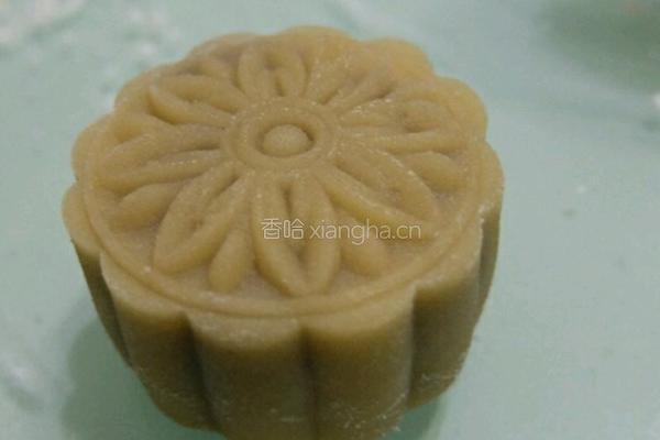 广式莲蓉月饼的做法图解14