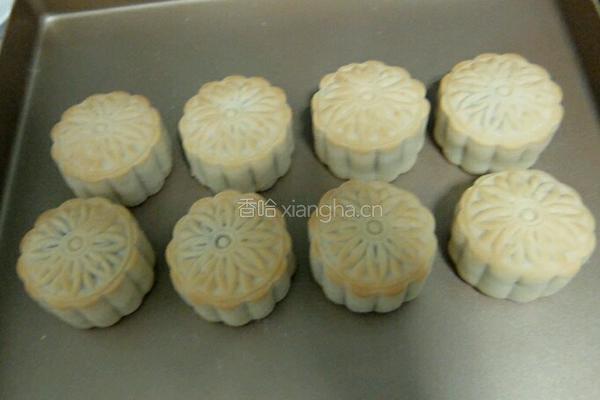 广式莲蓉月饼的做法图解16