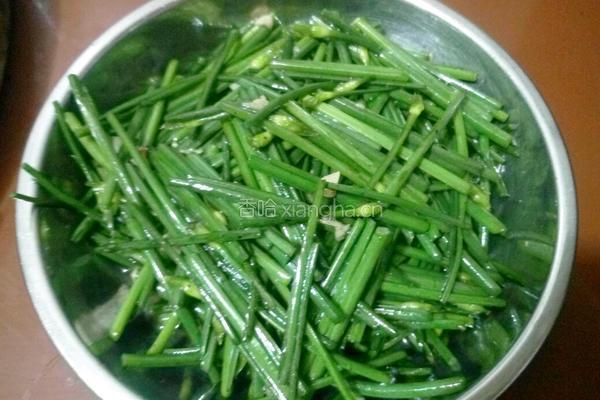 清炒韭菜花的做法图解3