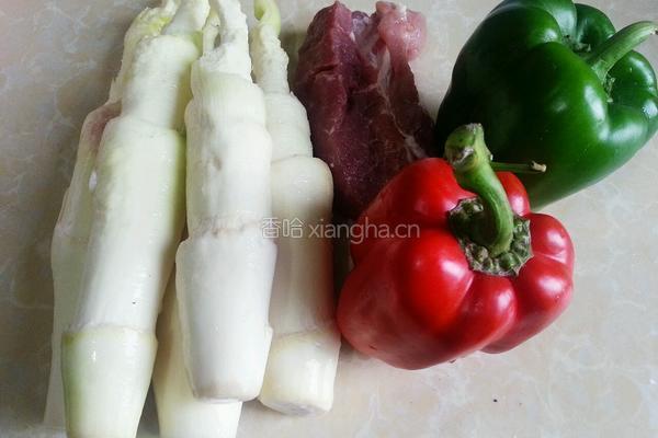 彩椒茭白炒肉的做法图解1