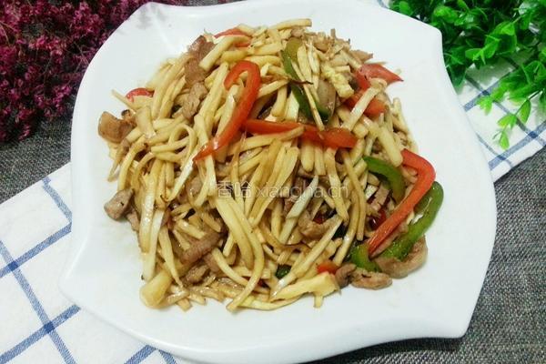 彩椒茭白炒肉的做法图解10