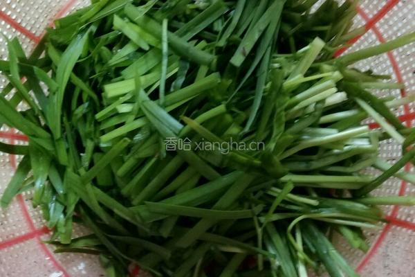 韭菜炒鸡蛋的做法图解2