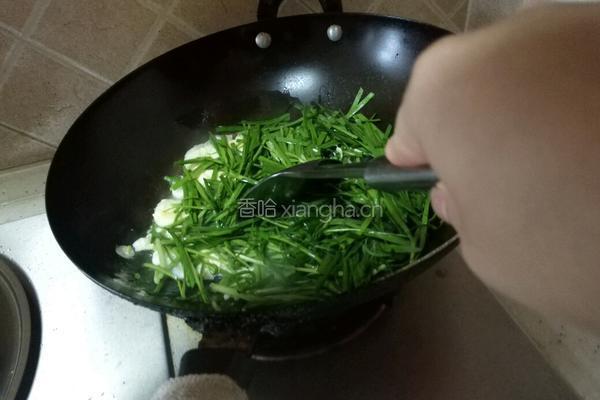 韭菜炒鸡蛋的做法图解5
