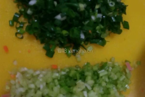 胡萝卜鸡蛋炒饭的做法图解3