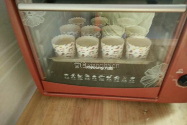 水果奶油杯子蛋糕的做法图解11
