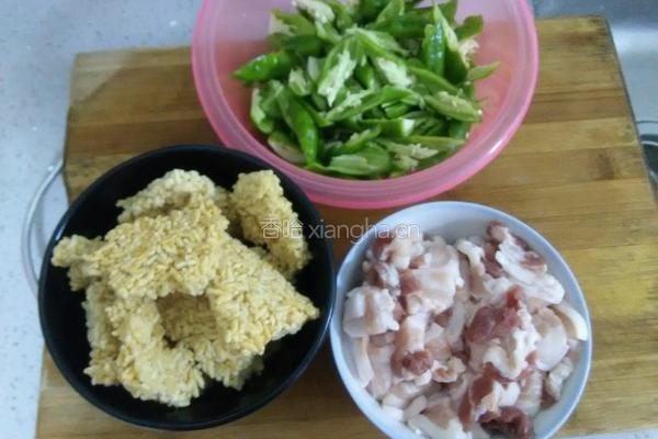 湘式锅巴盖肉的做法图解2