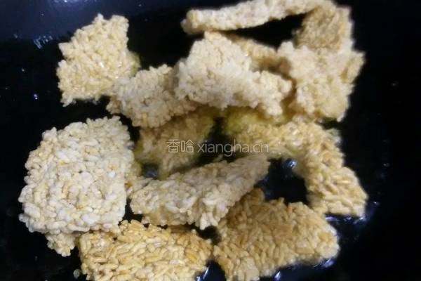 湘式锅巴盖肉的做法图解3