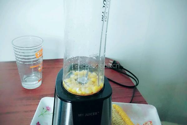婴儿辅食 玉米汁的做法图解2