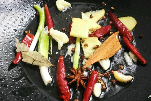 土豆焖鸡的做法图解4