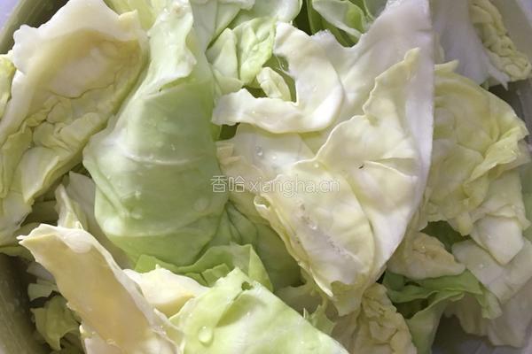 手撕包菜（酸辣）的做法图解1