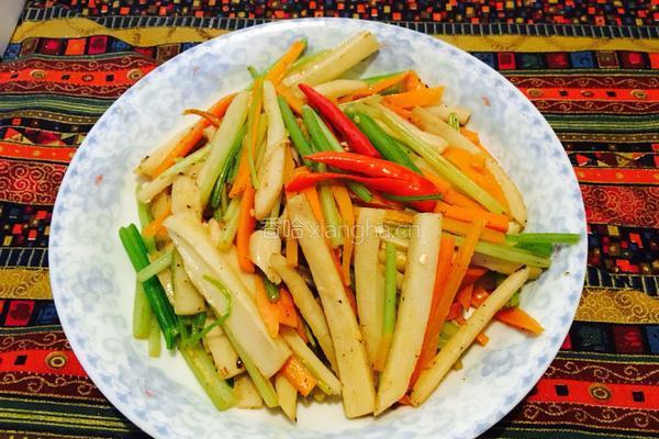 水芹菜炒莲菜的做法图解7