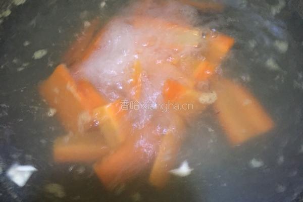 杏鲍菇炒肉的做法图解2