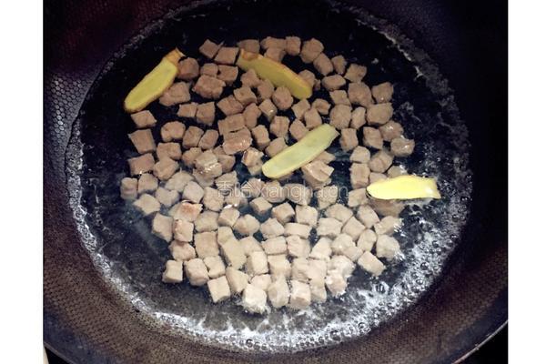 咖喱牛肉的做法图解2