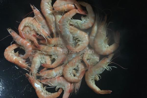 茄汁油焖大虾的做法图解2