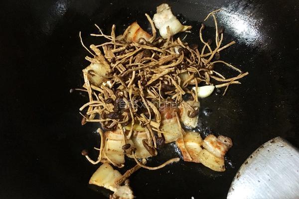 豉香茶树菇回锅肉的做法图解9