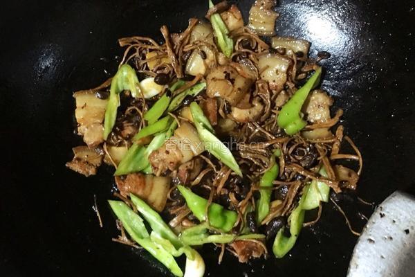 豉香茶树菇回锅肉的做法图解11