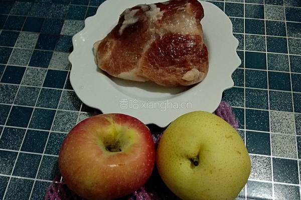 苹果蜜梨瘦肉汤的做法图解1