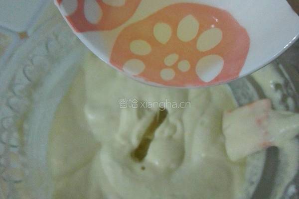开裂纸杯蛋糕的做法图解6
