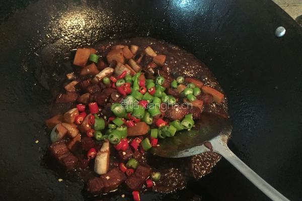 高笋腐乳红烧肉的做法图解8