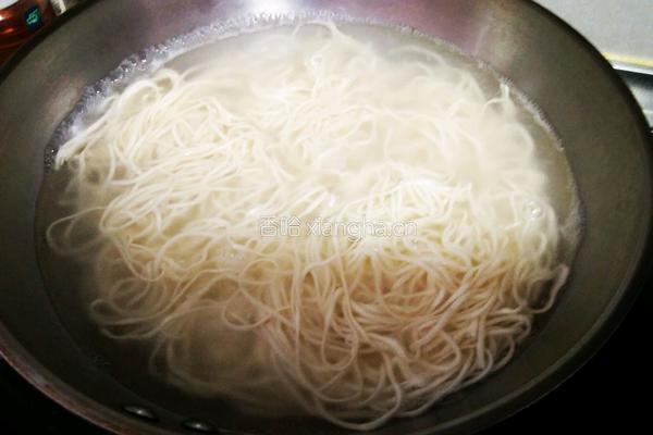 猪肉青椒打卤面的做法图解10