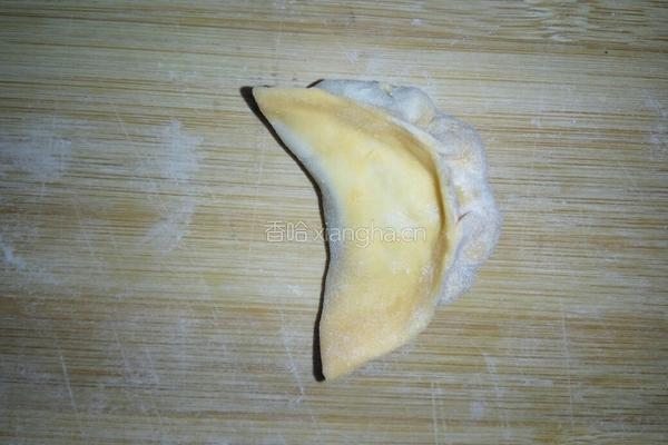 胡萝卜猪肉水饺的做法图解13