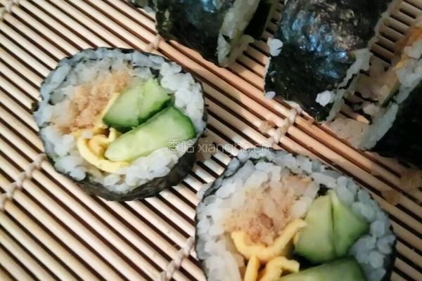 鸡蛋肉松寿司的做法图解5