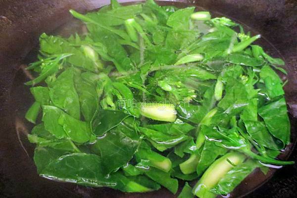 清炒芥兰的做法图解3