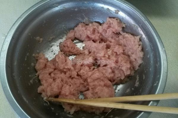 罗卜干蒸肉饼的做法图解1