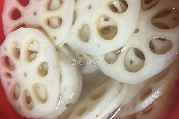 涼拌藕片的做法图解4