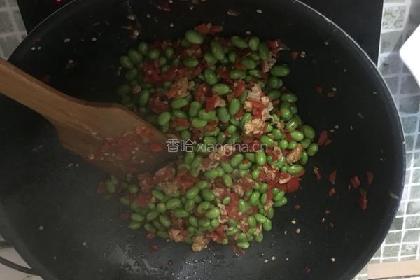红椒炒毛豆肉末的做法图解9