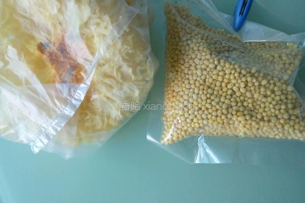 绿豆银耳羹的做法图解1