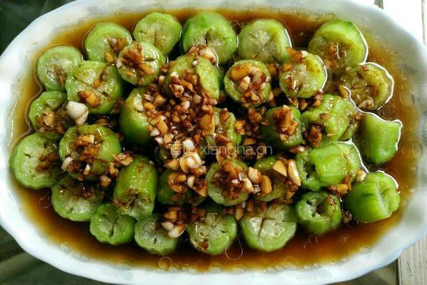 蒜蓉丝瓜的做法图解4