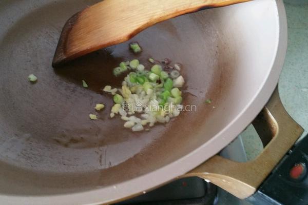 蒜蓉娃娃菜的做法图解3