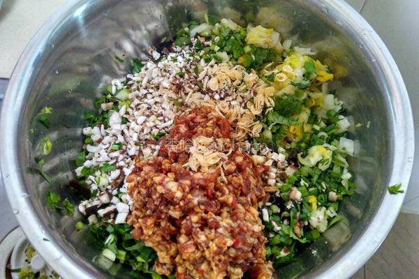木耳香菇饺子的做法图解5