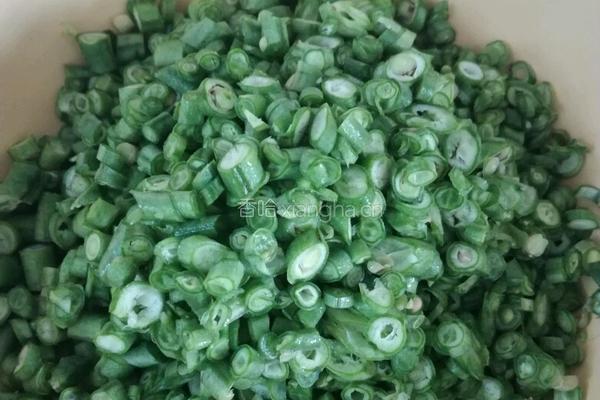 酸缸豆鸡丁的做法图解2