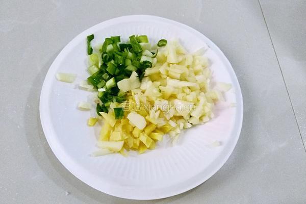  猪肉烧茄子的做法图解2